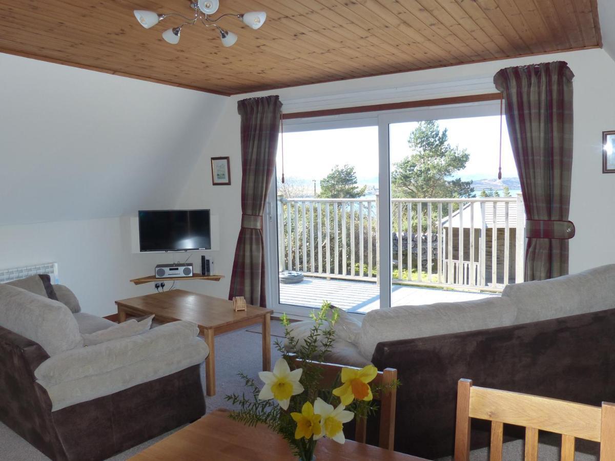 Aultbea Lodges Экстерьер фото