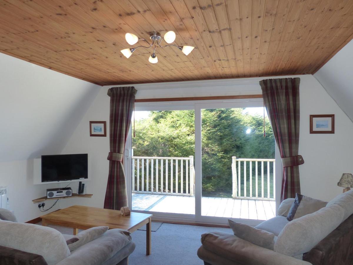 Aultbea Lodges Экстерьер фото
